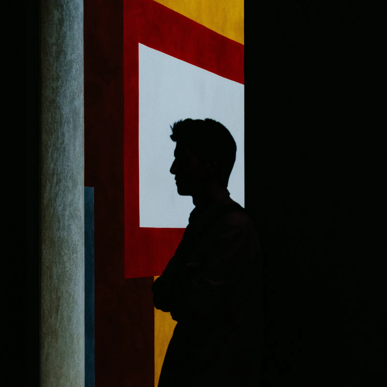 A silhouetted figure representing the knowledge gap between experts and patients